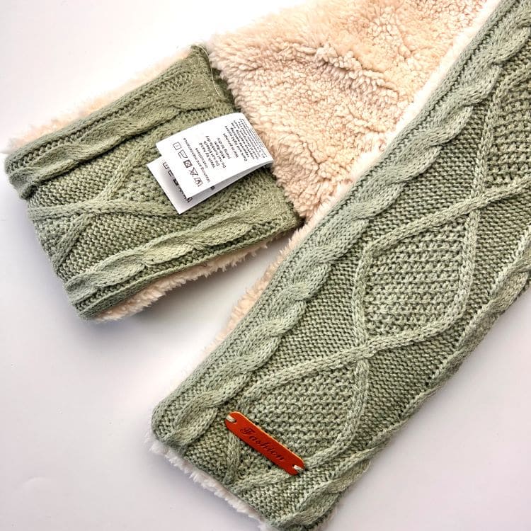 Jacquard Heated Knit Scarf 